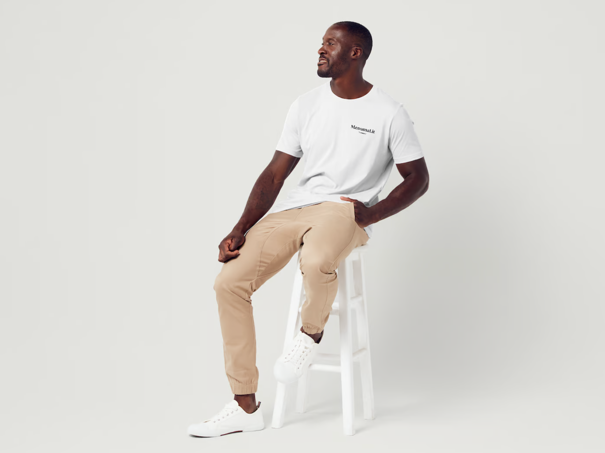 T-Shirt ricamata Box Logo - La Kratzer