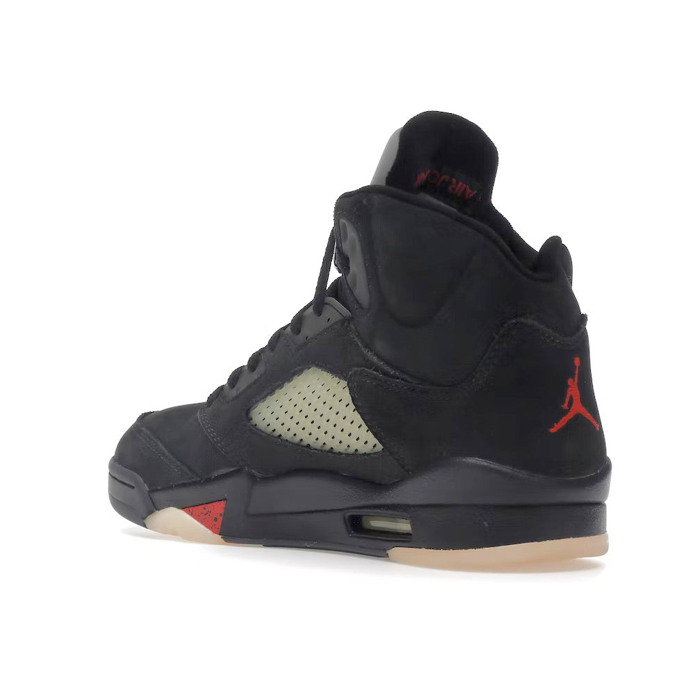 Jordan 5 Retro Gore-Tex Off-Noir (W)